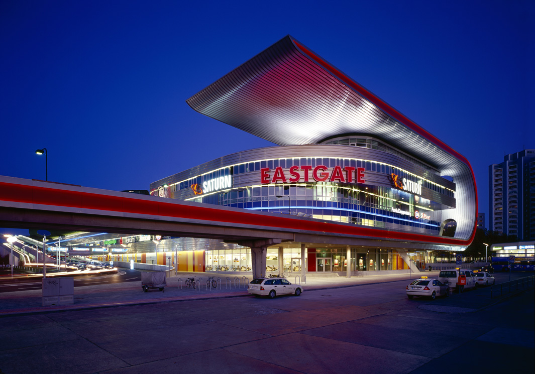 Startslider/02_EGB Lichtbogen Nachts.jpg